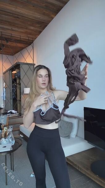 Laura Marie Soons Nude Leaks OnlyFans Photo 49