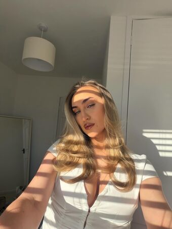 Lauren Day Nude Leaks OnlyFans Photo 162