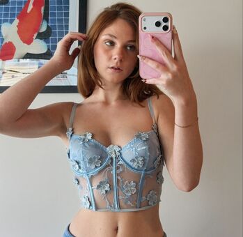 Lily Brooks O’Briant Nude Leaks OnlyFans Photo 3