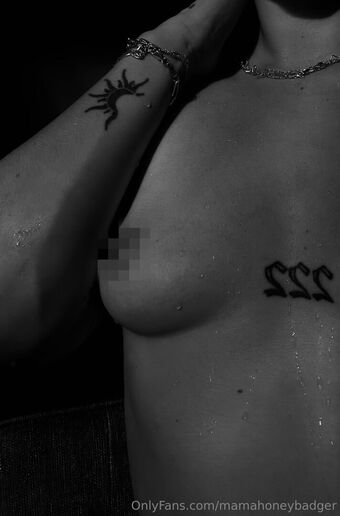 mamahoneybadger Nude Leaks OnlyFans Photo 11