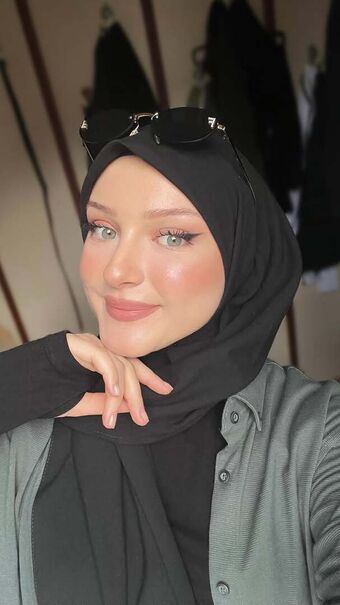 mervenursariii Nude Leaks OnlyFans Photo 8