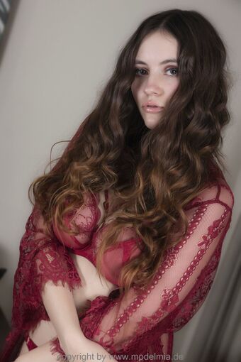 Mia Schmidt Nude Leaks OnlyFans Photo 3