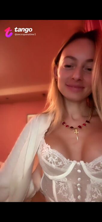 Mia Sleeping Beauty Nude Leaks OnlyFans Photo 2