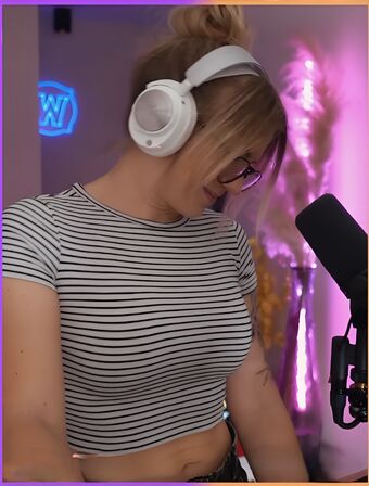 Naguura Nude Leaks OnlyFans Photo 20