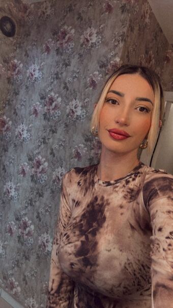 Neslihan Güneş Nude Leaks OnlyFans Photo 29