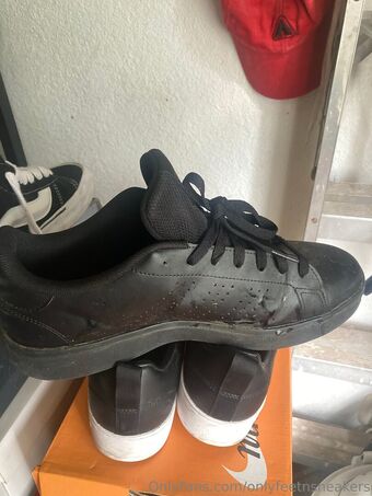 onlyfeetnsneakers Nude Leaks OnlyFans Photo 34