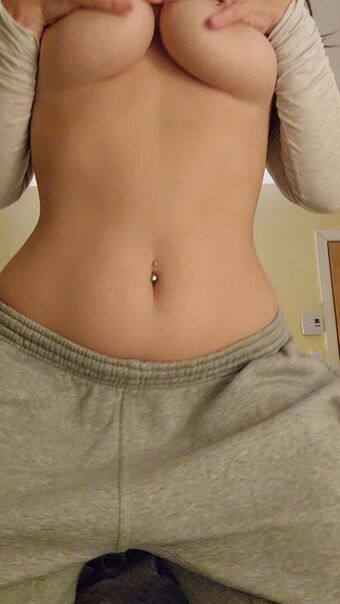 rhiannonringsx Nude Leaks OnlyFans Photo 33