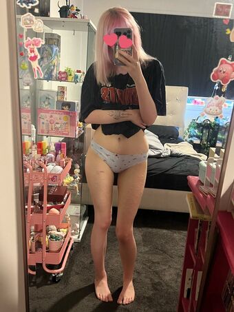 Pawiimiina Nude Leaks OnlyFans Photo 2