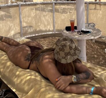 Piros Dorina Nude Leaks OnlyFans Photo 1