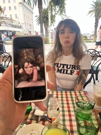 Public Reminders Nude Leaks OnlyFans Photo 2