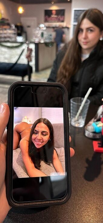 Public Reminders Nude Leaks OnlyFans Photo 3