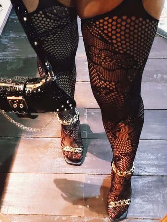 putalikoPUTI Nude Leaks OnlyFans Photo 18