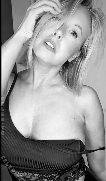 Realangi0 Nude Leaks OnlyFans Photo 27