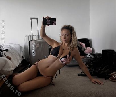 pretending2berosalie Nude Leaks OnlyFans Photo 19