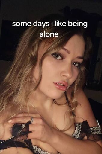 roseloxo Nude Leaks OnlyFans Photo 2