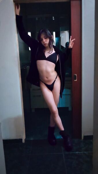 Rozsier Nude Leaks OnlyFans Photo 9