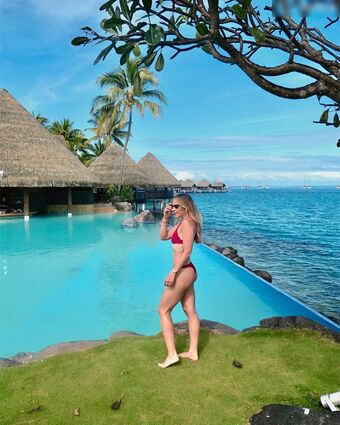 Ruth Buscombe Nude Leaks OnlyFans Photo 5