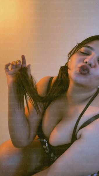 Saranya Santhosh Nude Leaks OnlyFans Photo 6