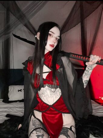 Shmeluta Nude Leaks OnlyFans Photo 9