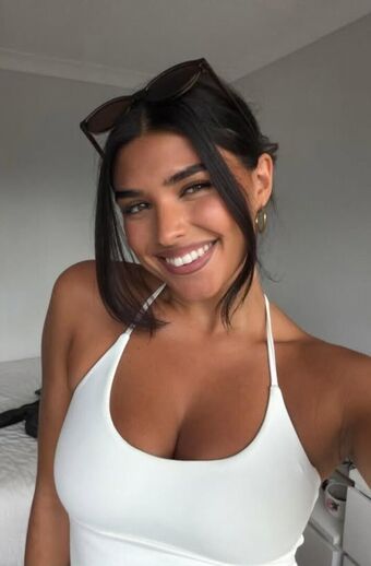 Sienna Traino Nude Leaks OnlyFans Photo 1