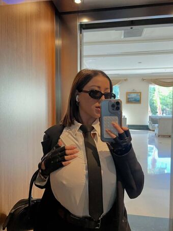 Suzannakurman Nude Leaks OnlyFans Photo 19