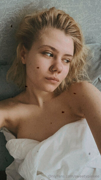 Sweetypieeee Nude Leaks OnlyFans Photo 15
