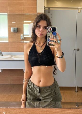 Chloe Forero Nude Leaks OnlyFans Photo 24