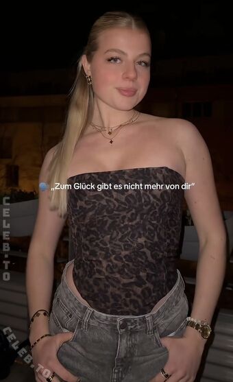 Vallixpauline Nude Leaks OnlyFans Photo 2