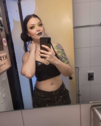 Vicky Psarakis Nude Leaks OnlyFans Photo 4