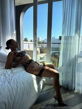 zashiasantiago Nude Leaks OnlyFans Photo 9