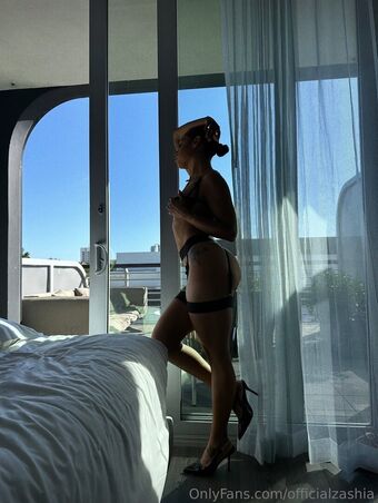 zashiasantiago Nude Leaks OnlyFans Photo 17
