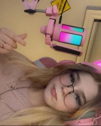 _.raya_nielsen Nude Leaks OnlyFans Photo 3