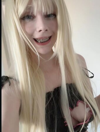 amypetrov_ Nude Leaks OnlyFans Photo 2