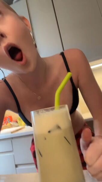 Bombette Martin Nude Leaks OnlyFans Photo 41