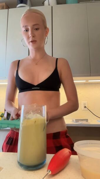 Bombette Martin Nude Leaks OnlyFans Photo 39