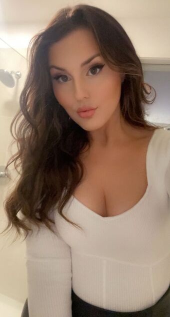 britheawkward Nude Leaks OnlyFans Photo 2