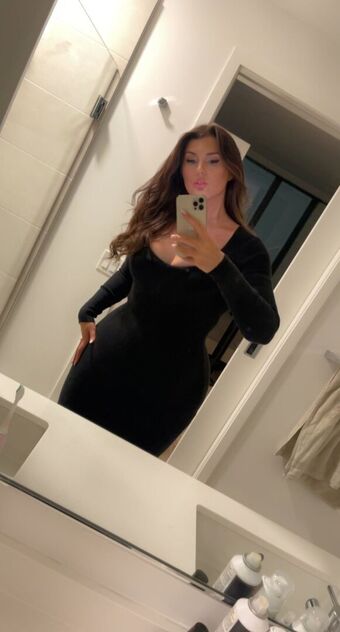 britheawkward Nude Leaks OnlyFans Photo 1