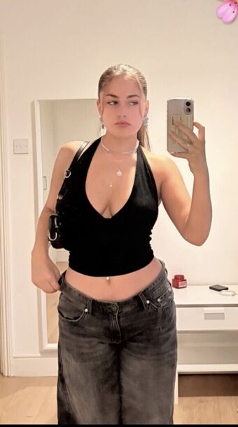 Chloe Spiller Nude Leaks OnlyFans Photo 23