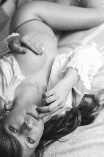 Doris Sensual Nude Leaks OnlyFans Photo 5