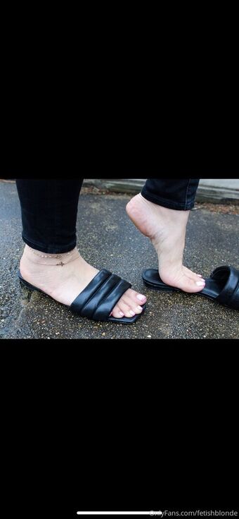 Fetishblonde Nude Leaks OnlyFans Photo 9