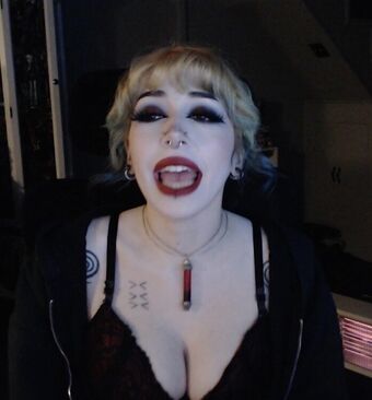 Floda ASMR Nude Leaks OnlyFans Photo 13