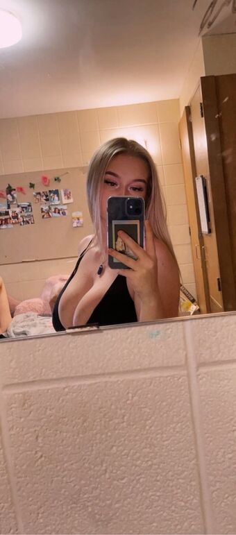 Hailey Frizzell Nude Leaks OnlyFans Photo 43