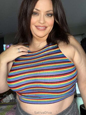 sativadiva Nude Leaks OnlyFans Photo 12