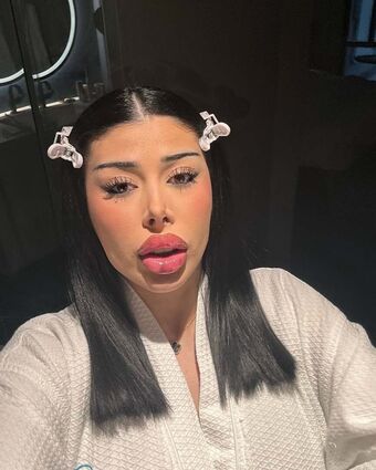 selenaamontoyaa Nude Leaks OnlyFans Photo 17