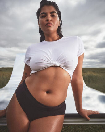 Ingrid Medeiros Nude Leaks OnlyFans Photo 3