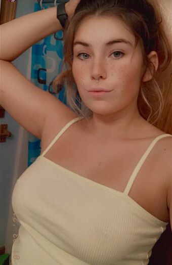 Katrena_lara Nude Leaks OnlyFans Photo 4