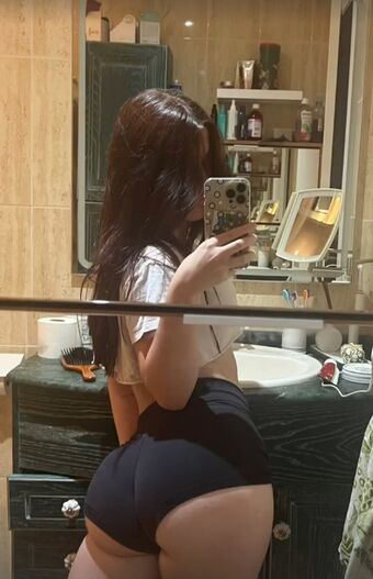 luciiiarodriii_ Nude Leaks OnlyFans Photo 1