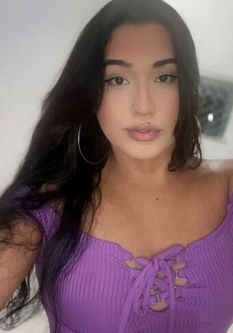 official.latiiinamamiii Nude Leaks OnlyFans Photo 2