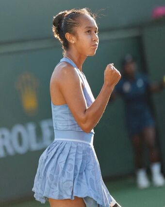 Leylah Fernandez Nude Leaks OnlyFans Photo 3