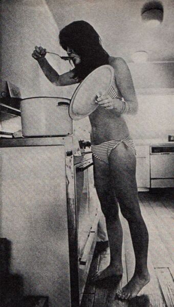 Linda Ronstadt Nude Leaks OnlyFans Photo 9